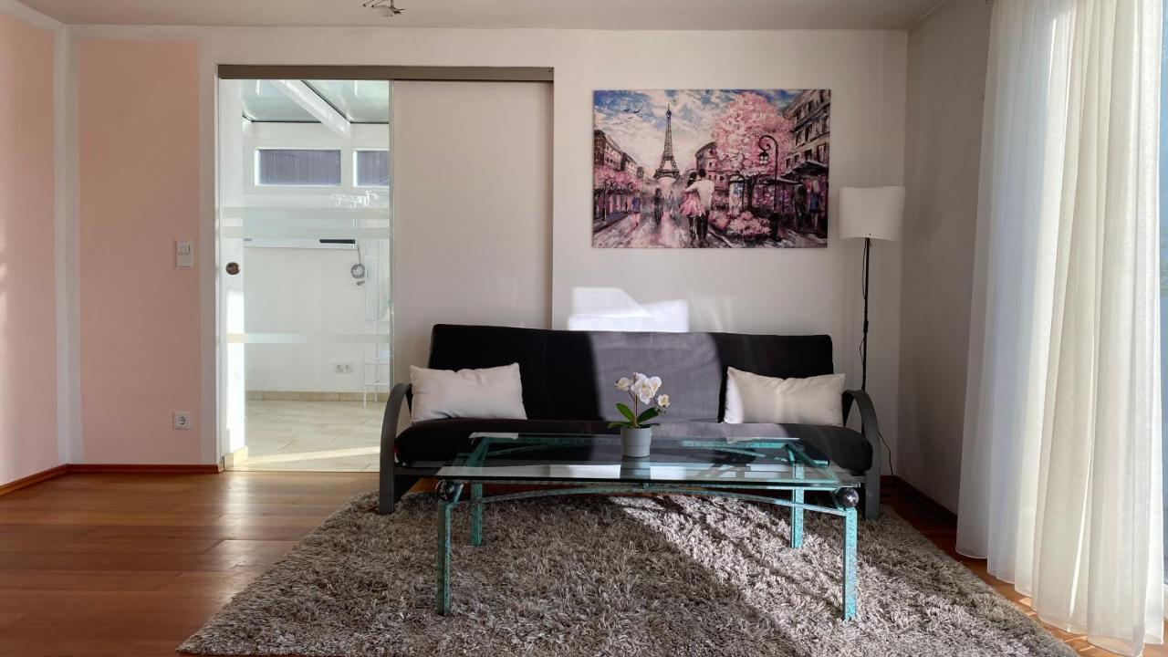 Fewo Luxus Wohnung Im Eigenen Ferienhaus, 120 Qm, Naehe Regensburg Mit Balkon, Terrasse & Garten, Gute Zuganbindung Laber Eksteriør billede