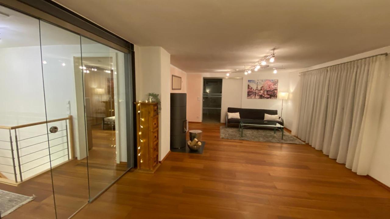 Fewo Luxus Wohnung Im Eigenen Ferienhaus, 120 Qm, Naehe Regensburg Mit Balkon, Terrasse & Garten, Gute Zuganbindung Laber Eksteriør billede