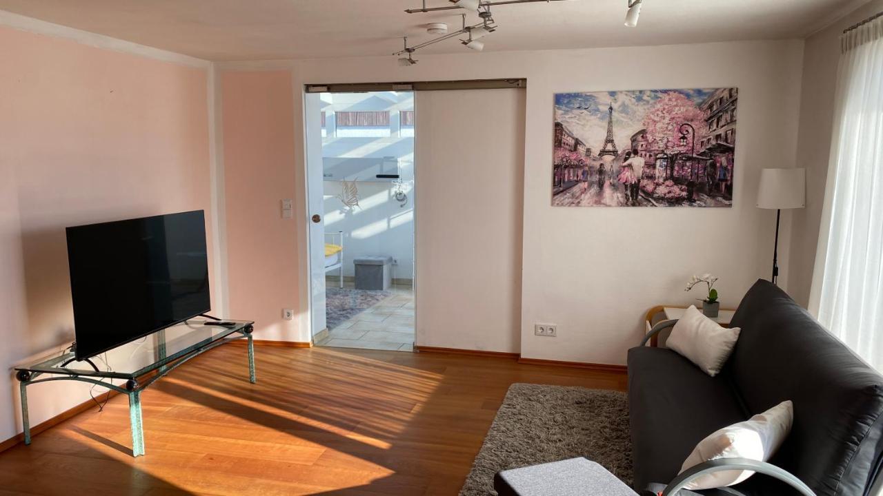 Fewo Luxus Wohnung Im Eigenen Ferienhaus, 120 Qm, Naehe Regensburg Mit Balkon, Terrasse & Garten, Gute Zuganbindung Laber Eksteriør billede
