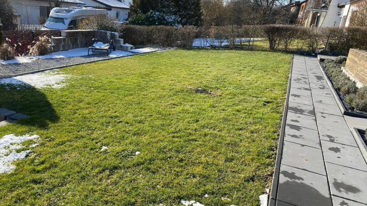 Fewo Luxus Wohnung Im Eigenen Ferienhaus, 120 Qm, Naehe Regensburg Mit Balkon, Terrasse & Garten, Gute Zuganbindung Laber Eksteriør billede